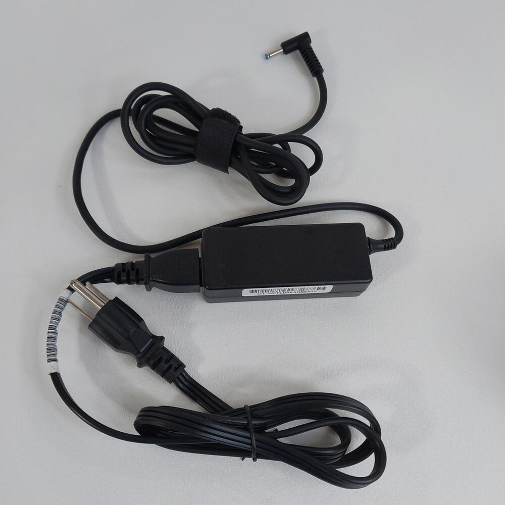 OEM HP Pavilion‎ Power Adapter 45W 19.5V 2.31A HSTNN-DA40 740015-003 741727-001